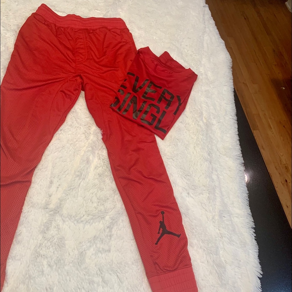 Jordan youth size M joggers EUC